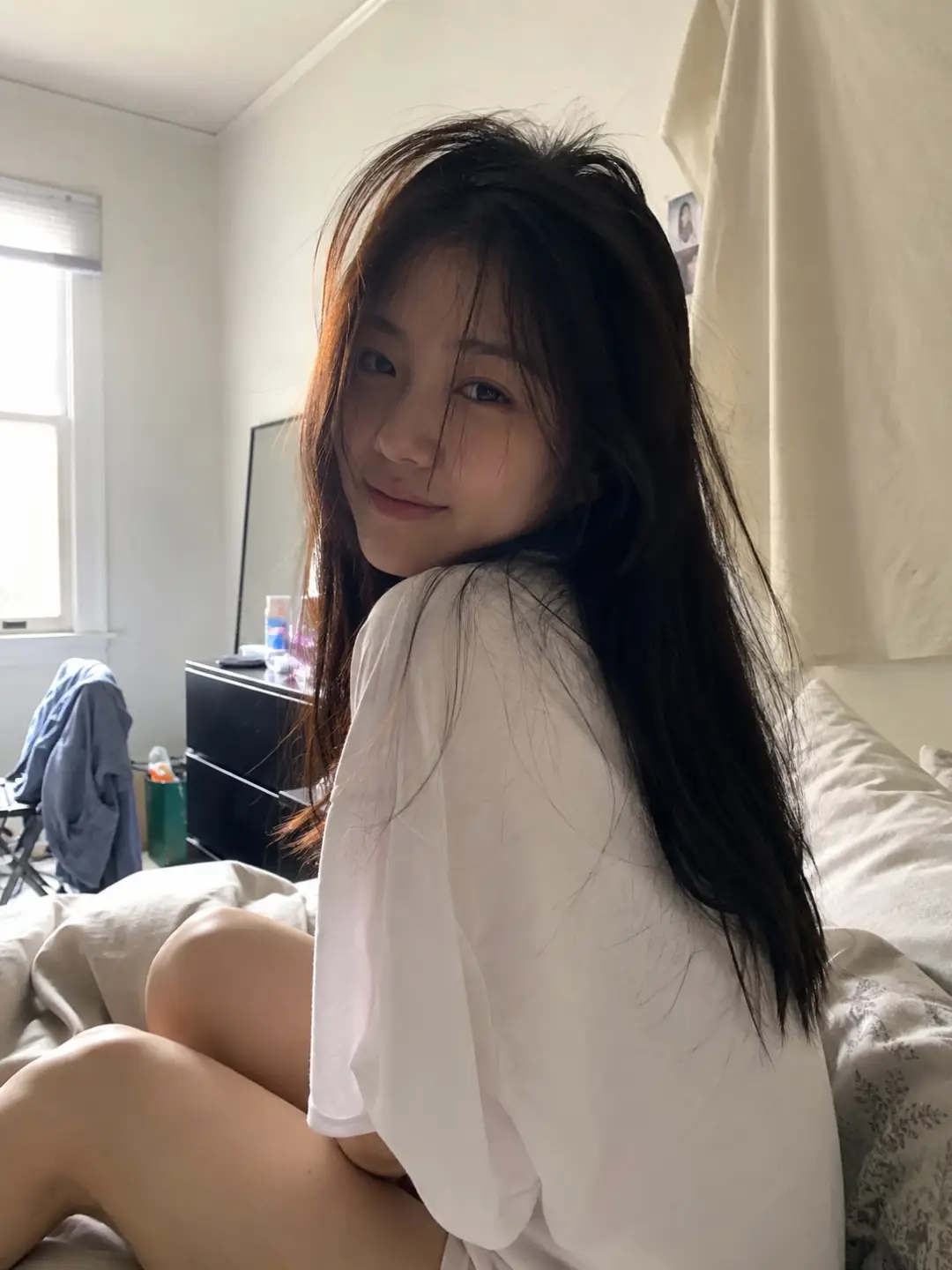 晨间女友-床边凝视
